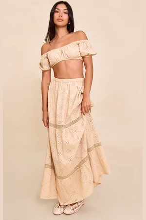 PRETTYLITTLETHING Broderie Floaty Maxi Skirt