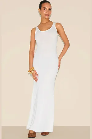 PRETTYLITTLETHING Petite Fine Knit Maxi Dress