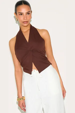 PRETTYLITTLETHING Petite Halterneck Twist Detail Top