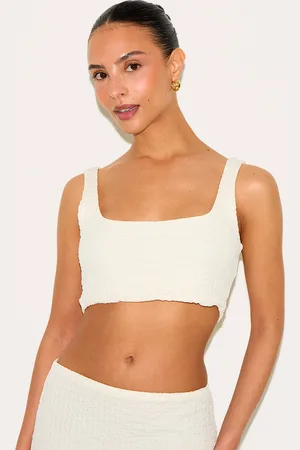 PRETTYLITTLETHING Petite Cream Textured Scoop Neck Crop Top