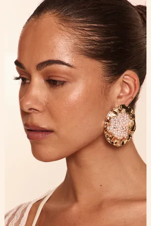 PRETTYLITTLETHING Gold Texture Pearl Centre Statement Earings