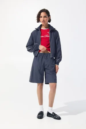 Pull&Bear Jogger Bermuda Shorts With Side Stripe