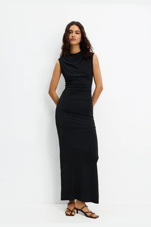 Pull&Bear Sleeveless Gathered Midi Dress