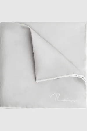 Reiss Ceremony Pocket Square - Silk Plain, Size: 32x32cm