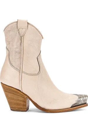 Free People Brayden Western Boot in . Size 36.5, 37, 37.5, 38, 38.5, 39, 39.5, 40.