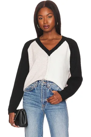 Central Park West Myla V-neck Raglan Sweater in White,Black. Size XS.