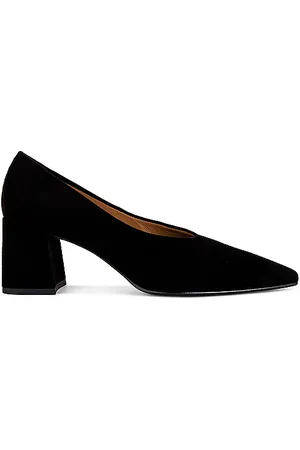 Flattered Angela Heel in . Size 39.