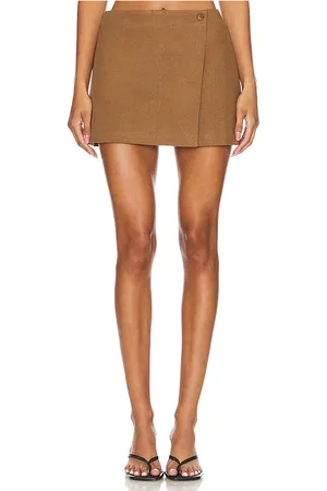 ASTR Kaiko Skirt in . Size M, S.
