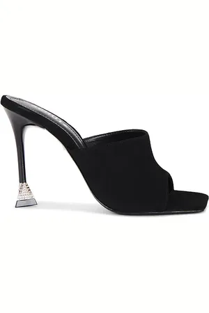 Schutz Nattie Mule in . Size 9.5.