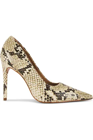 Schutz Lou Pump in . Size 8, 8.5, 9.5.