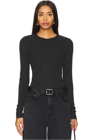 AGOLDE Delphi Slim Tee in . Size S, XS.