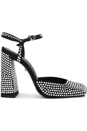 Schutz Jaycie Pump in . Size 6.5, 7.5, 8, 8.5, 9, 9.5.