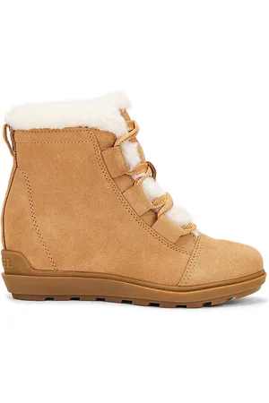 sorel Evie Boot in . Size 8.5, 9.