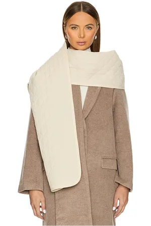 Donni. The Quilted Scarf in .