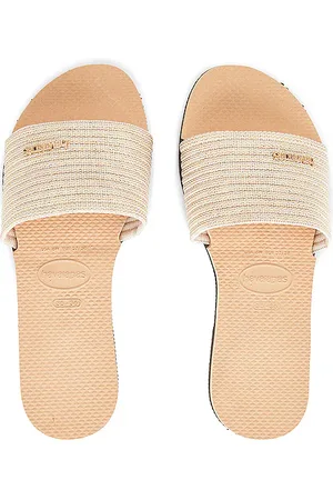 Havaianas You Malta Metallic Sandal in . Size US 11/12/ BRZ 41-42, US 7/8/ BRZ 37-38, US 9/10/ BRZ 39-40.