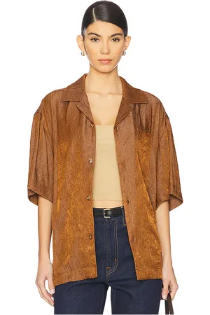 WAO Crinkled Short Sleeve Shirt in . Size M, S, XS.