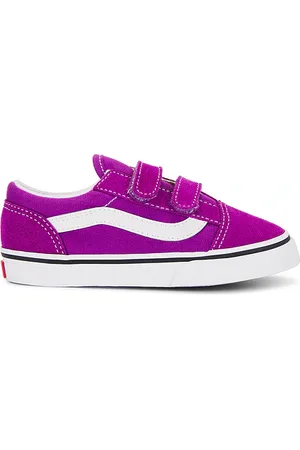 Vans Toddler Old Skool V in . Size 7, 7.5, 8, 8.5, 9.5.