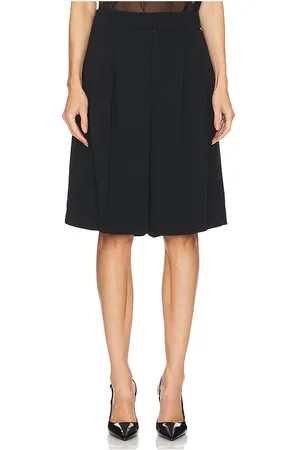GOOD AMERICAN Luxe Suiting Long Shorts in . Size 10, 12, 18, 2, 20, 22, 24, 6, 8.