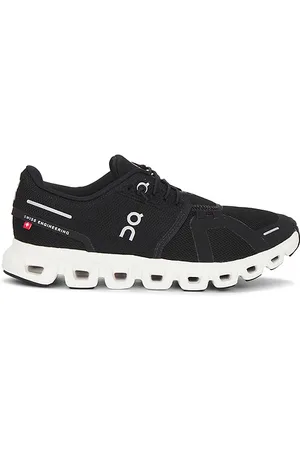 On Running Cloud 6 Sneaker in . Size 6.5, 7, 7.5, 9.5.