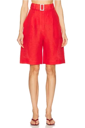 Matthew Bruch Pleated Bermuda Short in . Size 10, 2, 4, 6, 8.