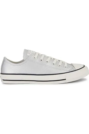 Converse Chuck Taylor All Star Sneaker in . Size 11, 5, 5.5.