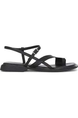 Vagabond Izzy Sandal in . Size 37, 38, 39, 40, 41.