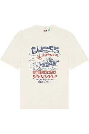 Guess Printed Tee in . Size M, S, XL/1X.