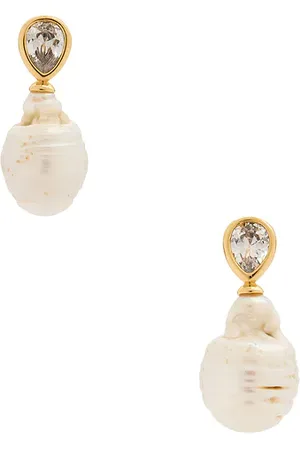 Ettika Single Pearl Drop Earrings in .