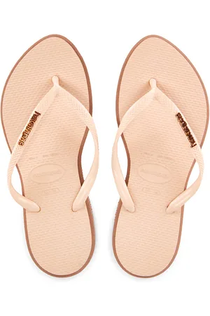 Havaianas Slim Point Sandal in . Size 37/38, 39/40, 41/42.