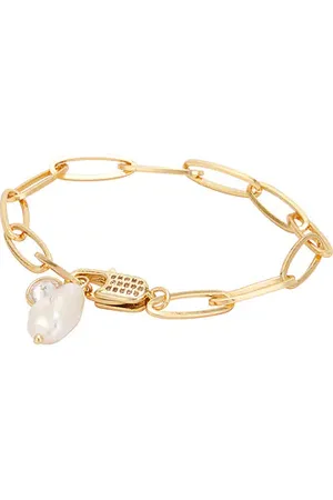 Ettika Pearl Bracelet in .