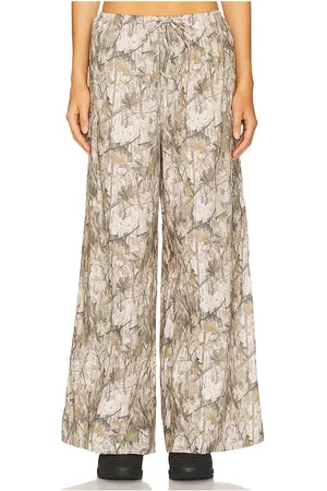 Montce Cargo Drawstring Wide Leg Pant in . Size M, S, XL, XS.