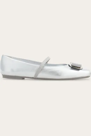 Salvatore Ferragamo Women New Vara plate ballet flat Size 1.5