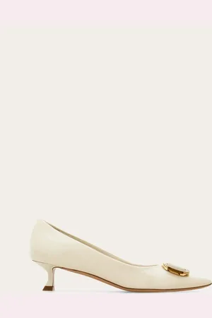 Salvatore Ferragamo Women Bridal - Pump with Vara buckle Size 1.5