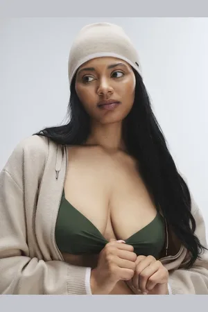 Savage X Fenty Lit Leisure Skully Beanie