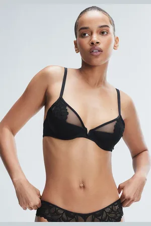 Savage X Fenty Savage Not Sorry Half-Cup Plunge Bra with Lace