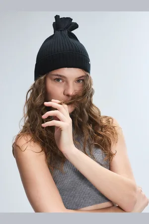Savage X Fenty TrÃ¨s Soft Drawstring Beanie