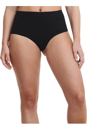 Chantelle Womens Smooth Comfort Sculpting High Waist Thong - Polyamide - Size Small