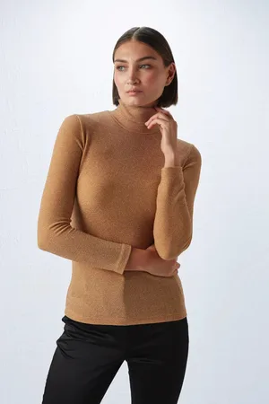 Gusto Womens High Neck Knit Top in - Size Small