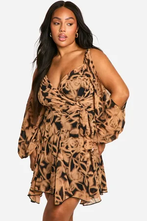 Boohoo Womens Plus Floral Chiffon Lace Back Wrap Skater Dress - - Size 26 UK