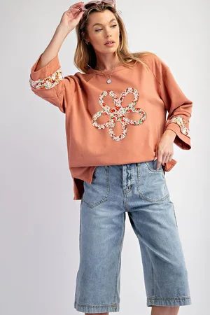 Azura Exchange WoMens Floral Applique Sweatshirt - - Size Large