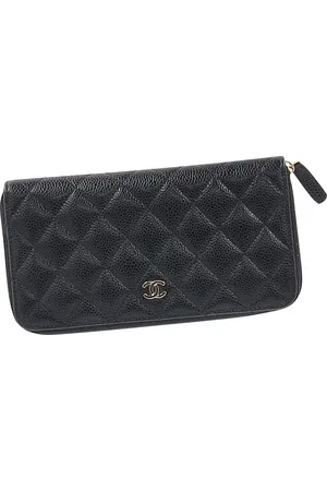 CHANEL Pre-owned Womens Zip Around Long Wallet in Leather - One Size