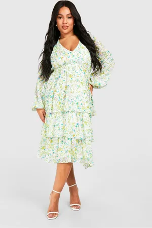 Boohoo Womens Plus Dobby Floral Tiered Midi Skater Dress - - Size 28 UK