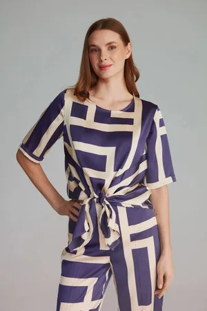 Gusto Womens Printed Top With Knot - - Size X-Small