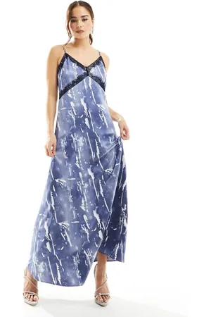 VERO MODA Womens satin maxi slip dress with lace trim in blue crinkle print - - Size X-Small