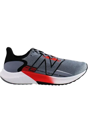 New Balance FuelCell Propel V2 Mens Running Trainers - Size UK 8.5