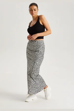 Urban Bliss Womens Mono Geometric Satin Maxi Skirt - - Size 10 UK