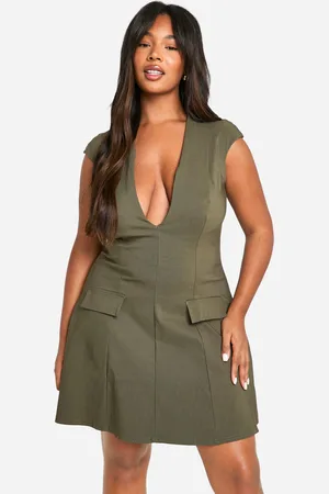 Boohoo Womens Plus Plunge Pocket Detail Skater Dress - viscose - Size 26 UK