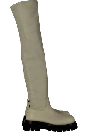 Bottega Veneta Pre-owned Womens The Lug Over-The-Knee Boots in Ivory Leather - Sheepskin - Size 38.5 EU/IT