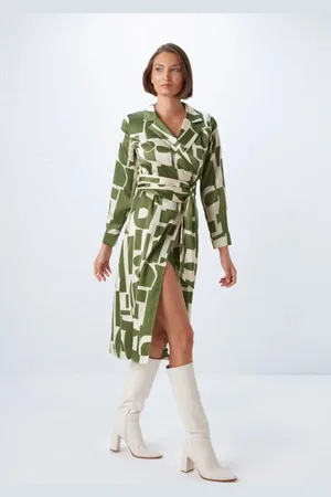 Gusto Womens Printed Satin Wrap Dress in - Size Large