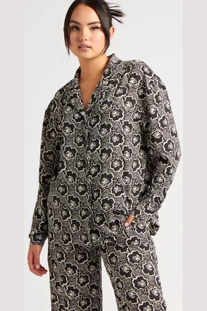 Urban Bliss Womens PATTERN STENCIL OVERSIZED SHIRT - Size 12 UK